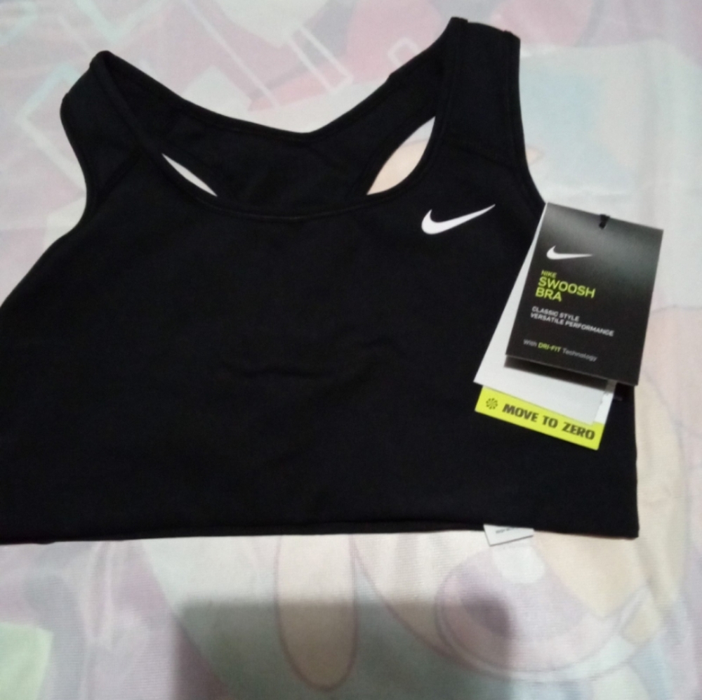 Nike Sports bra NWT